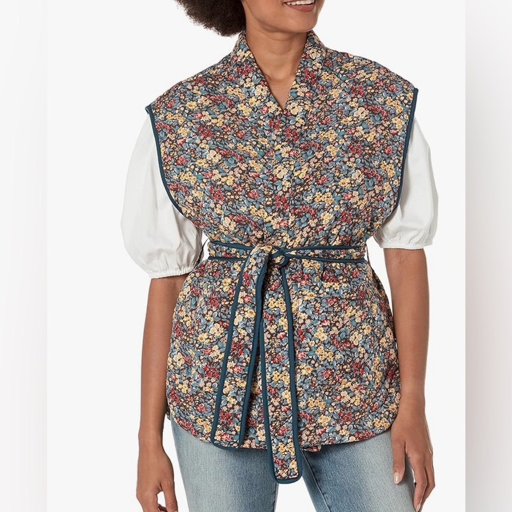 New! [BLANKNYC] womens Floral Quilted Vest size XL
